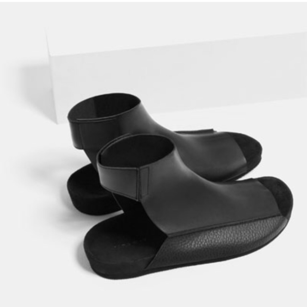 ZARA - Roman Sandals